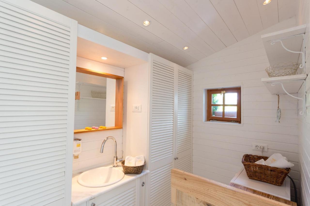 Pavi Apartments Life Style House With Private Pool Kornić Exteriör bild